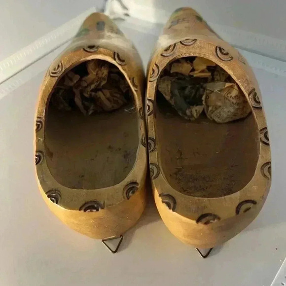 Vintage 1940 Dutch Handcrafted Decoration Shoes Windmill Farm - Picture 3 of 7